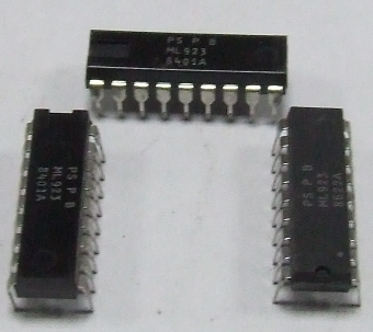 ML 923 CIRCUITO INTEGRATO ORIGINALE PLESLY ML923 ML 923 CIRCUITO INTEGRATO ORIGINALE PLESLY ML923